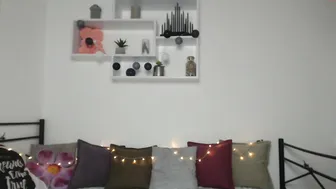 little_flower_ played with tits