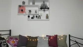 little_flower_ played with tits