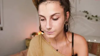 kaalikat Charming lady