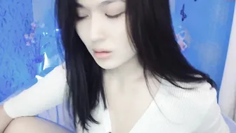 liraia Sultry blonde