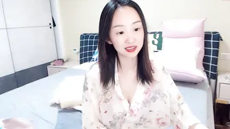 little_princess6 homemade bitch performs a striptease