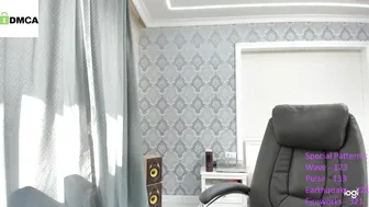 lindamei gorgeous mare jerks off pussy
