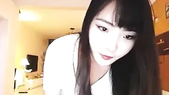 jointotoro cute queen sucking penis