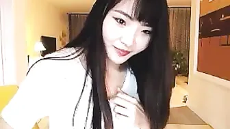 jointotoro cute queen sucking penis