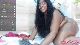 lily_baudinx attractive chick diligently licks dildo