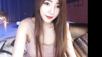 jointotoro black-haired beauty inimitably caresses herself