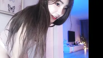 jointotoro black-haired beauty inimitably caresses herself