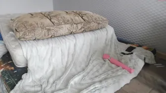 sweet_parilka exquisite bitch pulls pussy