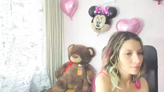 jessica_harrys gorgeous bitches do caressing in the shower