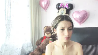 jessica_harrys excellent skin sucking rubber penis