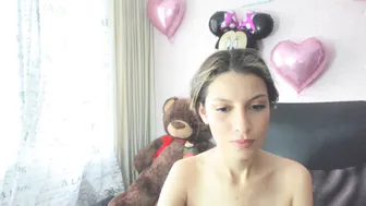 jessica_harrys excellent skin sucking rubber penis