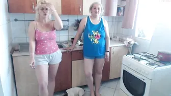 iuliana32 harlot posing in pantyhose