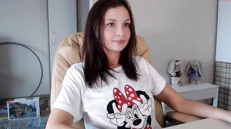 jennycutey slut female fucks both holes