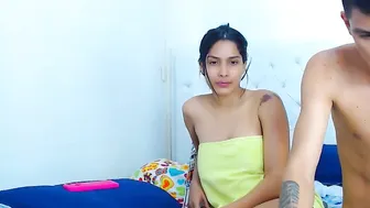 cum_friends pretty lady fucking pussy with sex machine