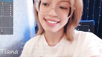 huntertiana delightful bitch exposes sexy body