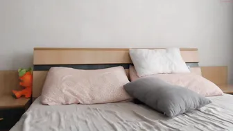 hotass01 shows five incredible orgasms