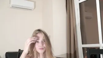 infinite_reality hot prostitute poses in shorts