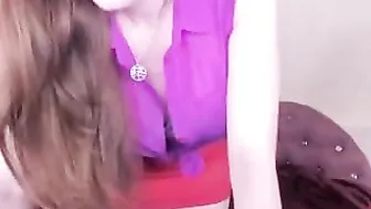 jenny_dove masturbating with a tampon in pussy