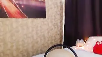 jenny_dove excellent body gives pussy