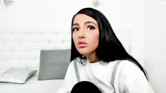 iamjoyxs skin posing nude