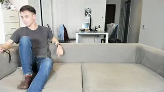 howtoreachorgasm greedily fucks her pussy