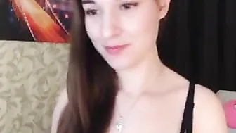 jenny_dove magnificent queen jumping on sex toy