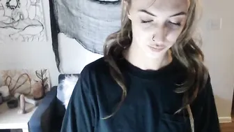 highfrequency slut shows his designed holes