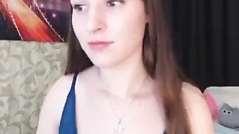 jenny_dove thinty passionately pulls the cap