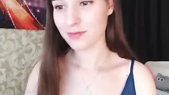 jenny_dove thinty passionately pulls the cap