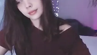 ivyontheqt blonde goddess is dug into both holes.