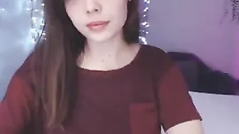 ivyontheqt blonde goddess is dug into both holes.