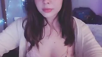 ivyontheqt crazy  girl  jerks off the anus in old age