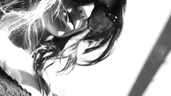 Naomi Dee  bbw fondles her cunt and nipples