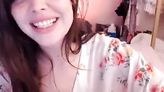 ivyontheqt sexy wench sucks dick