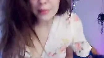 ivyontheqt young slut gets naked before boobs