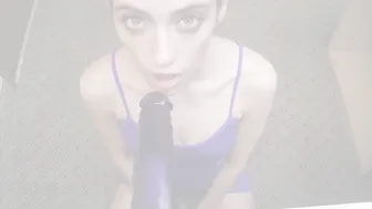 Naomi Dee  hurricane devil furiously cums in pose with crustaceans