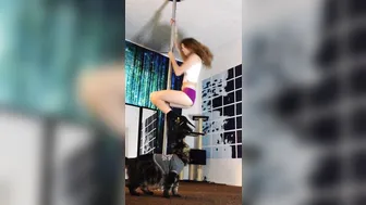 Naomi Dee  17 April 2020