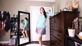 Keri Berry  skillful slut jerks off