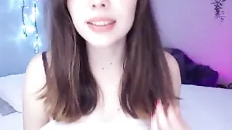 ivyontheqt sweet lady caresses rubber penis