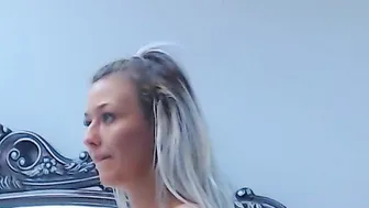 aliciarey cute young lady shows big tits