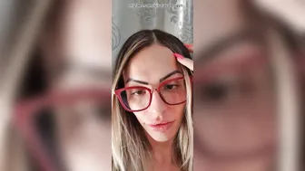 Luisa Tavares insatiable slut fucks two holes