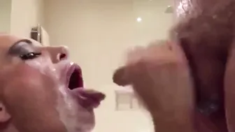diversestacey greedily fucks herself with a toy