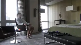 emily_balfour sexy chick masturbates shaved pussy