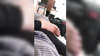 chrisstrokesxxx fucks herself hard