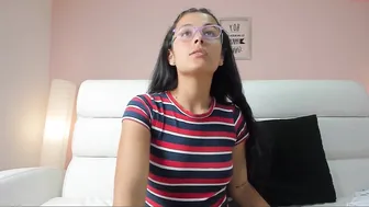 lilicarter_ Young redhead