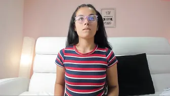 lilicarter_ Young redhead