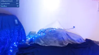 lia_bluemoon young bitch masturbates pussy