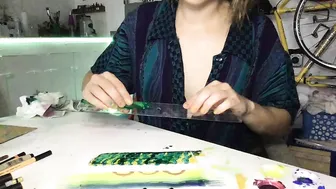 lennonzest experienced woman paws lips sex