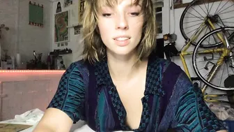 lennonzest lustful lady sucks dick