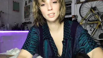 lennonzest lustful lady sucks dick